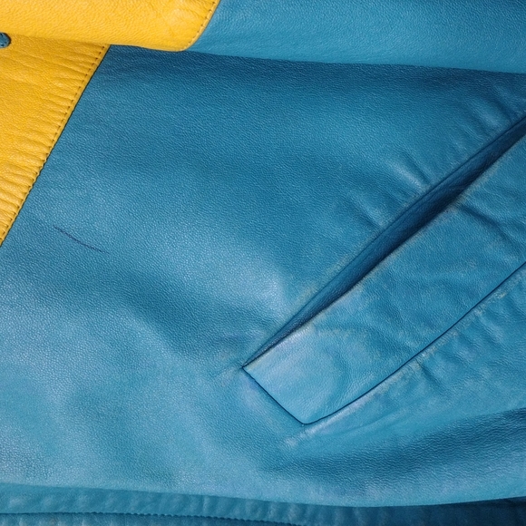 Men's Leather Jacket - Picture 5 of 10